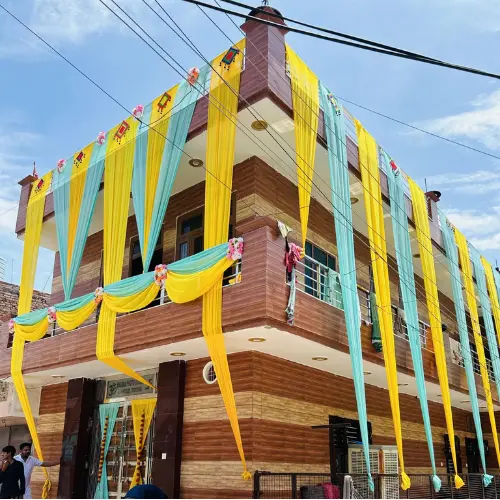 House decoration for wedding from outside