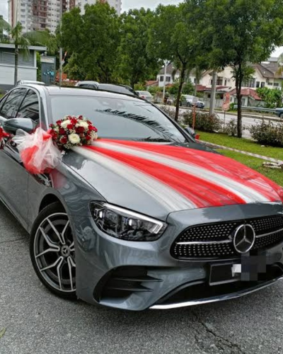 Mercedes wedding car